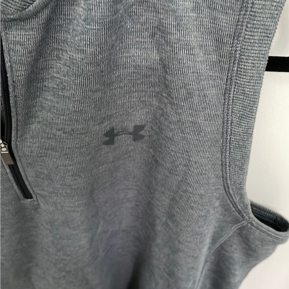 Mens Under Armour Coldgear Loose Zipped Vest Size large dark grey - Picture 3 of 8